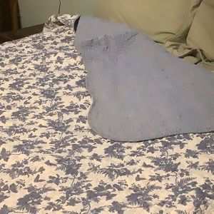 Twin size comforter